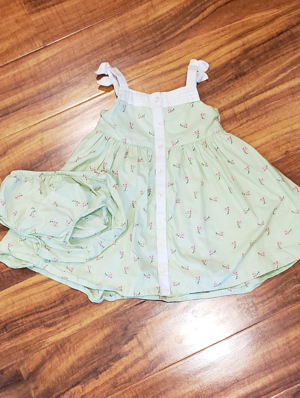 Janie and Jack EUC 12-18 green and pink strawberry floral print dress